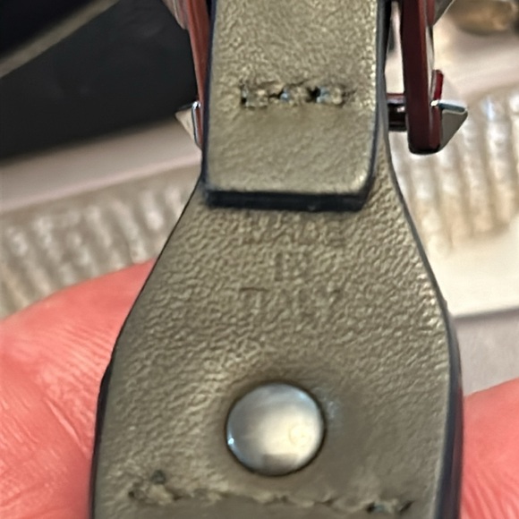 Valentino Garavani SOLD OUT Rock Stud Camouflage zip around wallet & Bracelet - Picture 7 of 17